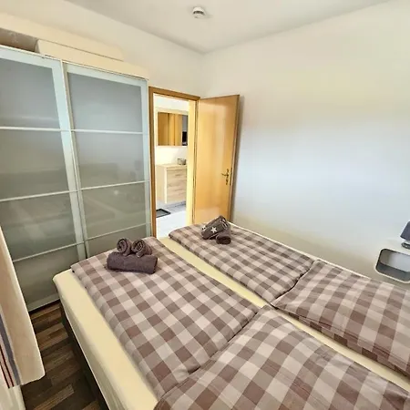 아파트 Nordheimstrasse-150-wohnung-6 *